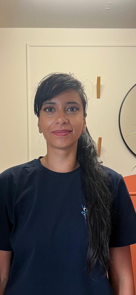 Serina, posture and injury rehab specialist at Nelo Wellness